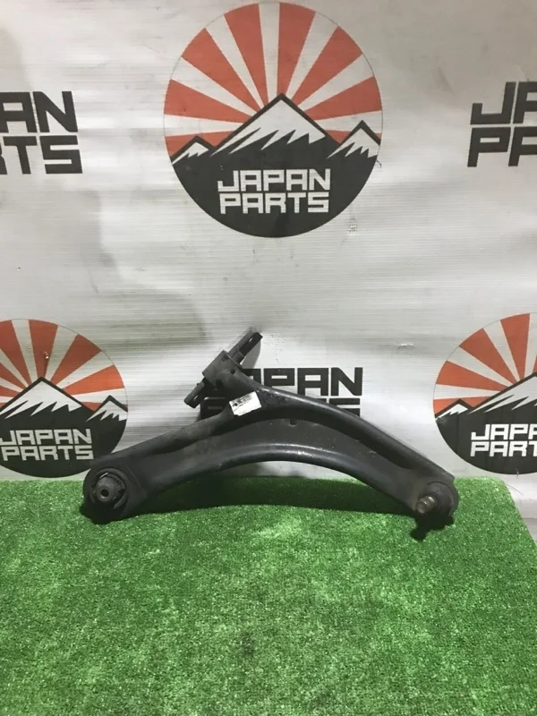 Рычаг Nissan X-Trail 54500JG000 T31, передний правый