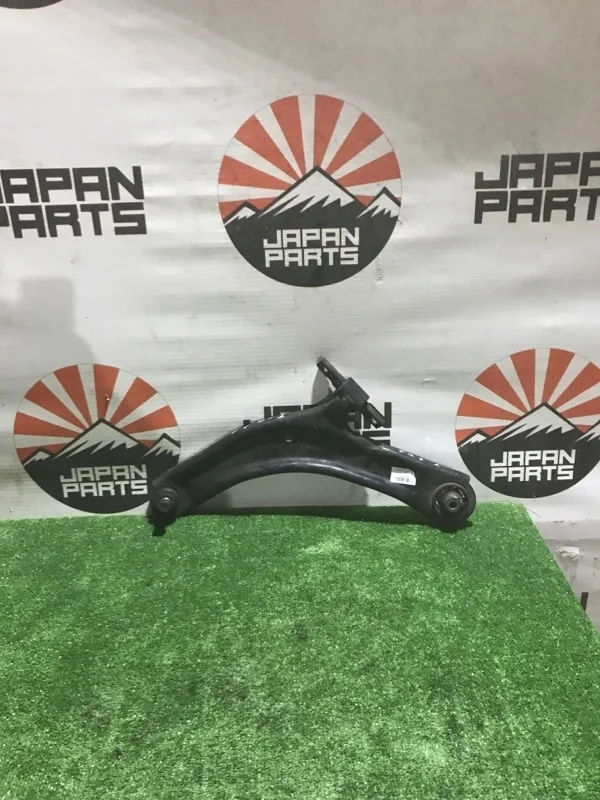 Рычаг Nissan X-Trail 54500JG000 T31, передний правый