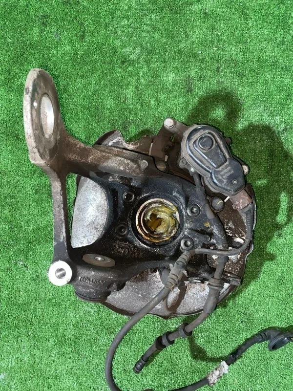 Цапфа Audi A5 8K0505436 8T, задняя левая