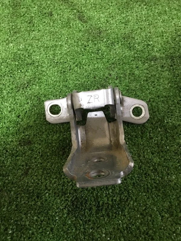 Петля двери Mazda 6 KD5359210A GJ, передняя правая