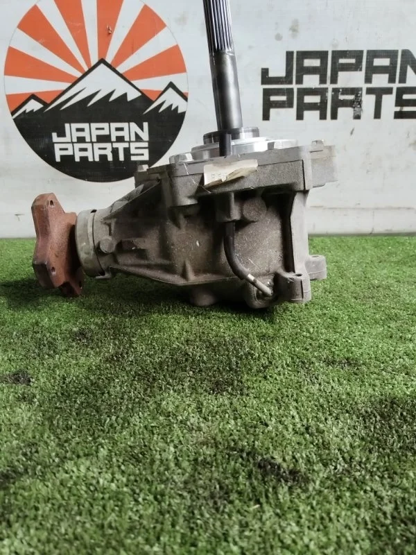 Редуктор Nissan X-Trail 33100EN10A T31 2.0, передний