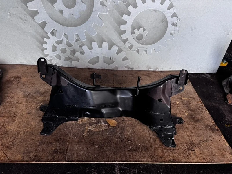 Подрамник Mitsubishi Lancer MR510285 9, передний