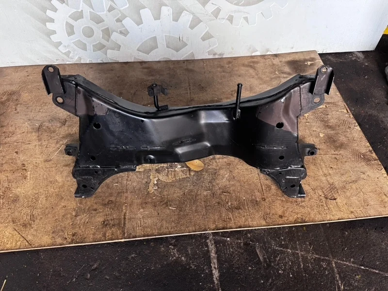 Подрамник Mitsubishi Lancer MR510285 9, передний