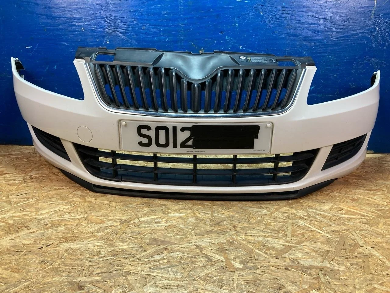 Бампер Skoda Fabia 2 2010-2015 5J0807221D, передний