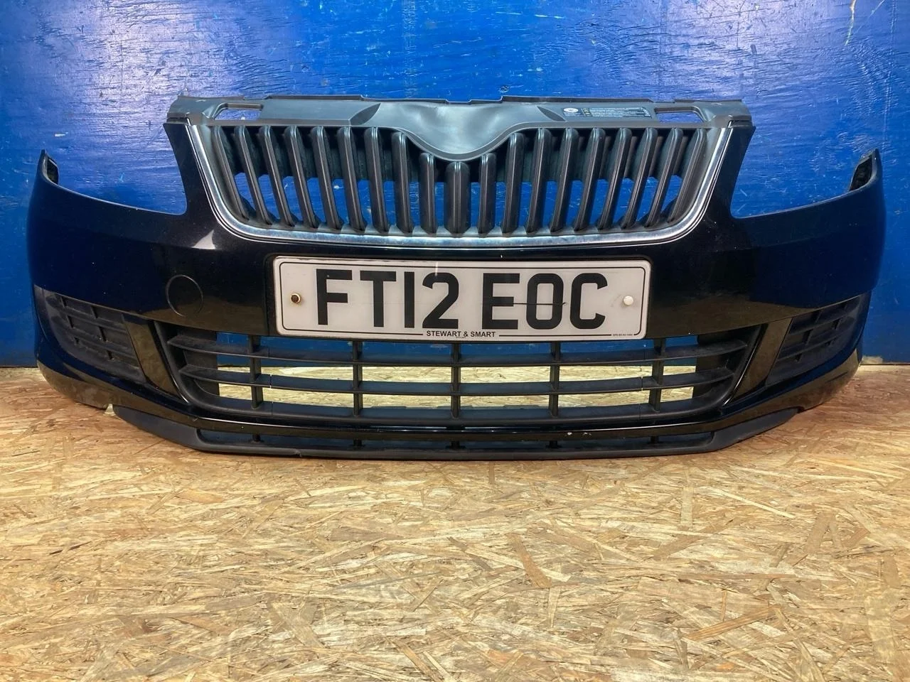 Бампер Skoda Fabia 2 2010-2015 5J0807221D, передний