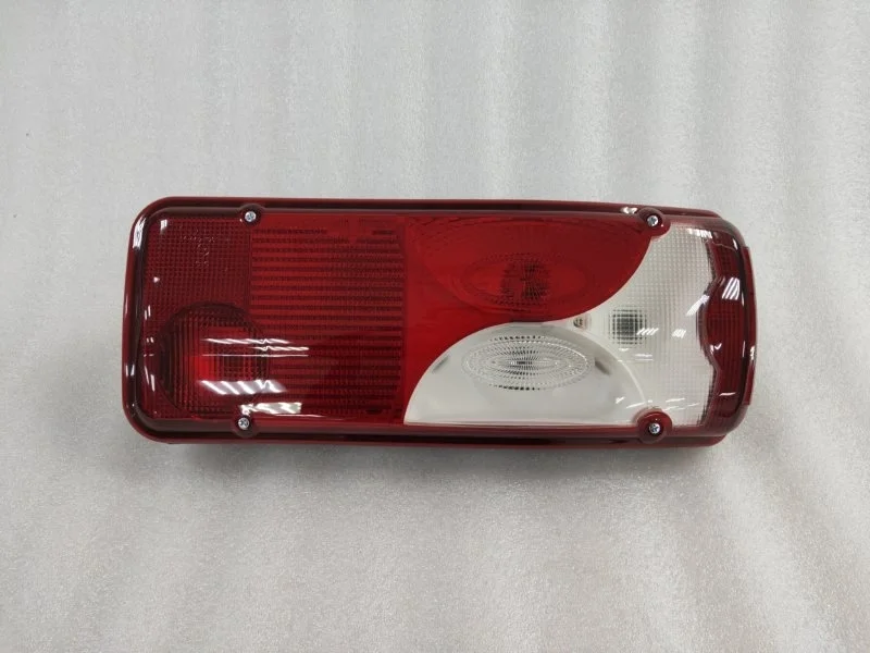 Фонарь Mercedes-Benz Sprinter W906