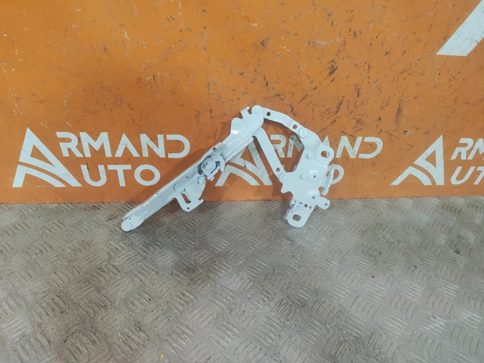 Петля капота BMW 3 series 2011-2020 F30 F31