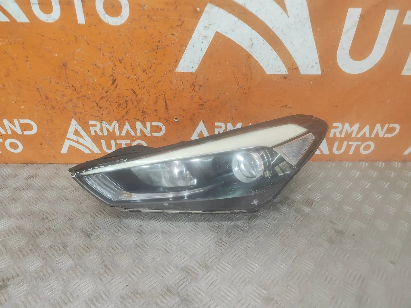 Фара Hyundai Tucson 2015-2018 3