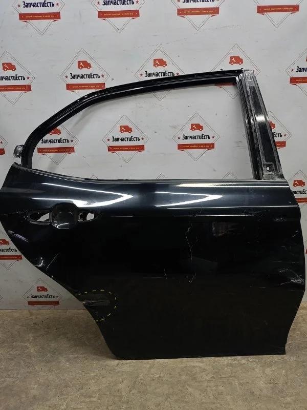 Дверь задняя правая Toyota Camry 2017-2024 6700306320 V70