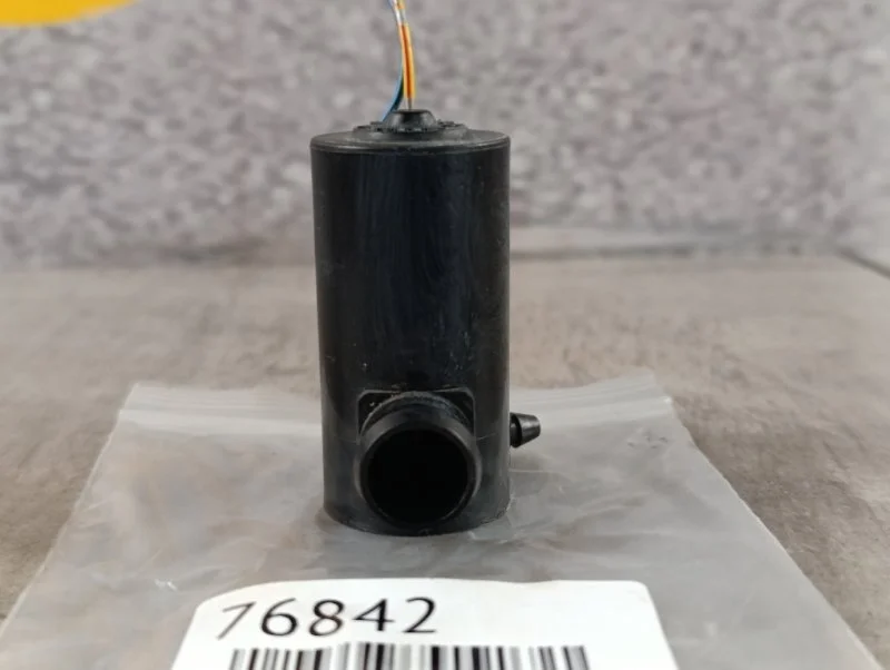 Моторчик бачка омывателя Suzuki Grand Vitara 2007 JT