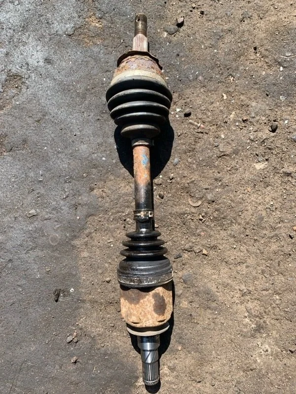 Полуось передняя правая (приводной вал, шрус) Nissan Pathfinder (R51M) 2004-2013 2010
