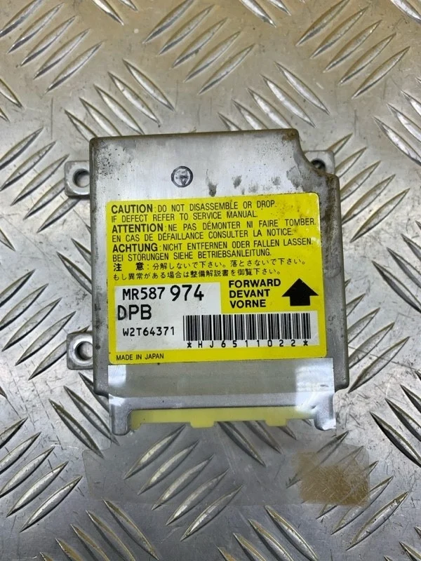Блок AirBag Mitsubishi L200 (2006-2015) 2006 MR587974 ПИКАП 2.5 D 4D56