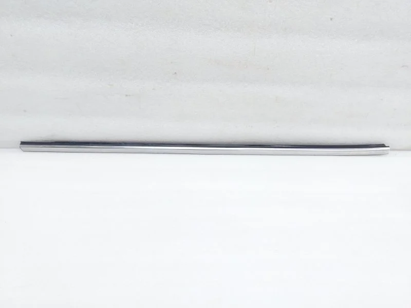 Молдинг стекла двери Nissan Qashqai 2014 J11