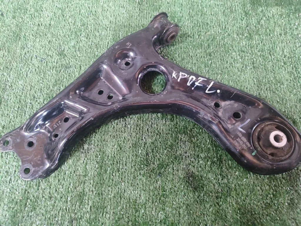 Б.у. рычаг SKODA RAPID SKODA RAPID