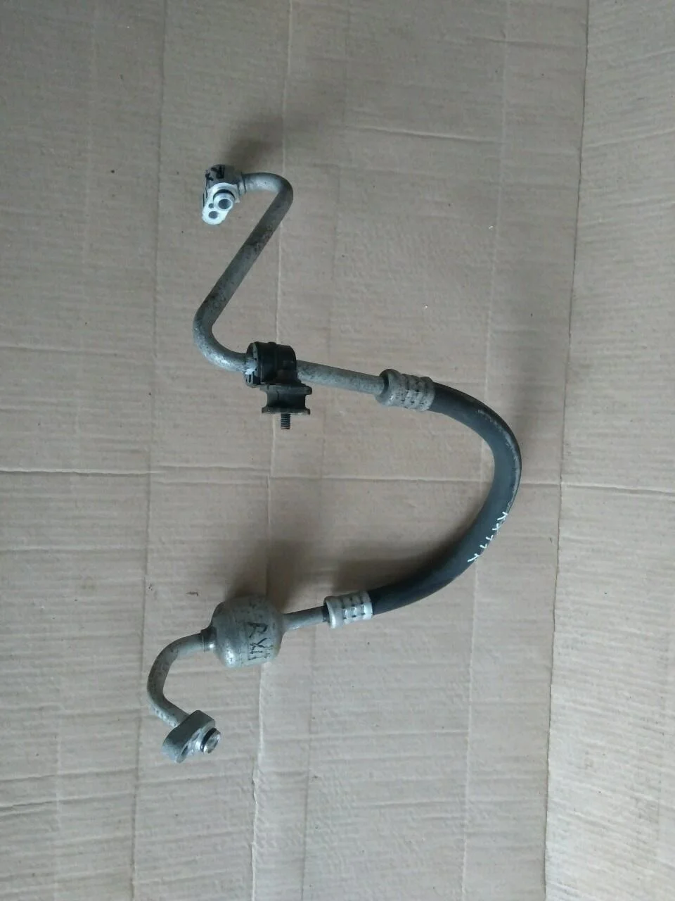 Б.у. трубка кондиционера короткая LEXUS RX300 MCU15 LEXUS RX300 MCU15