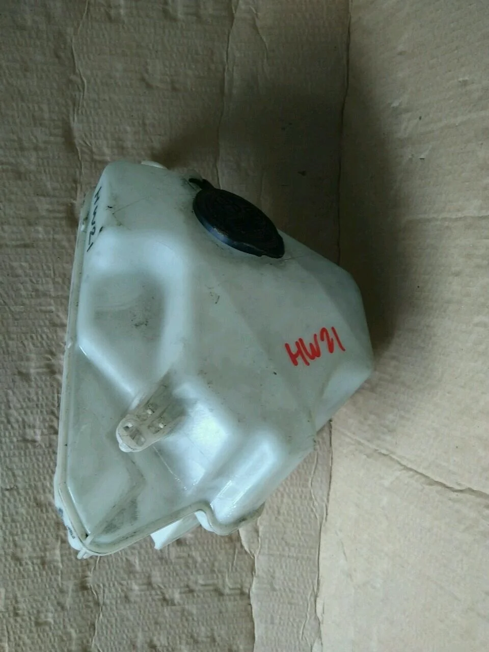 Б.у. бачок омывателя TOYOTA PRIUS NHW20 TOYOTA PRIUS NHW20