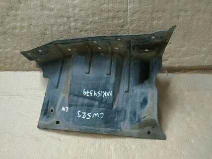 Б.у. пыльник двигателя MITSUBISHI OUTLANDER XL CW5W MITSUBISHI OUTLANDER XL CW5W