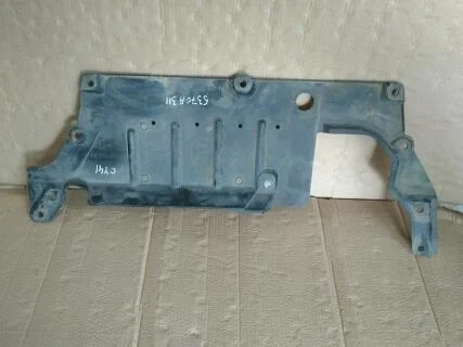 Б.у. защита двигателя пластиковая MITSUBISHI LANCER CY4A MITSUBISHI LANCER CY4A