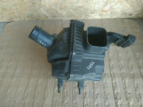 Б.у. корпус воздушного фильтра NISSAN FUGA PY50 NISSAN FUGA PY50