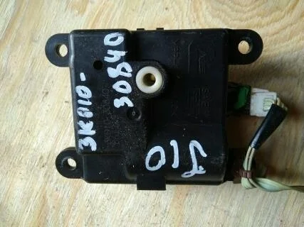Б.у. сервопривод заслонки печки NISSAN QASHQAI J10 NISSAN QASHQAI J10