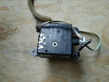 Б.у. сервопривод заслонки печки NISSAN SKYLINE V36 NISSAN SKYLINE V36