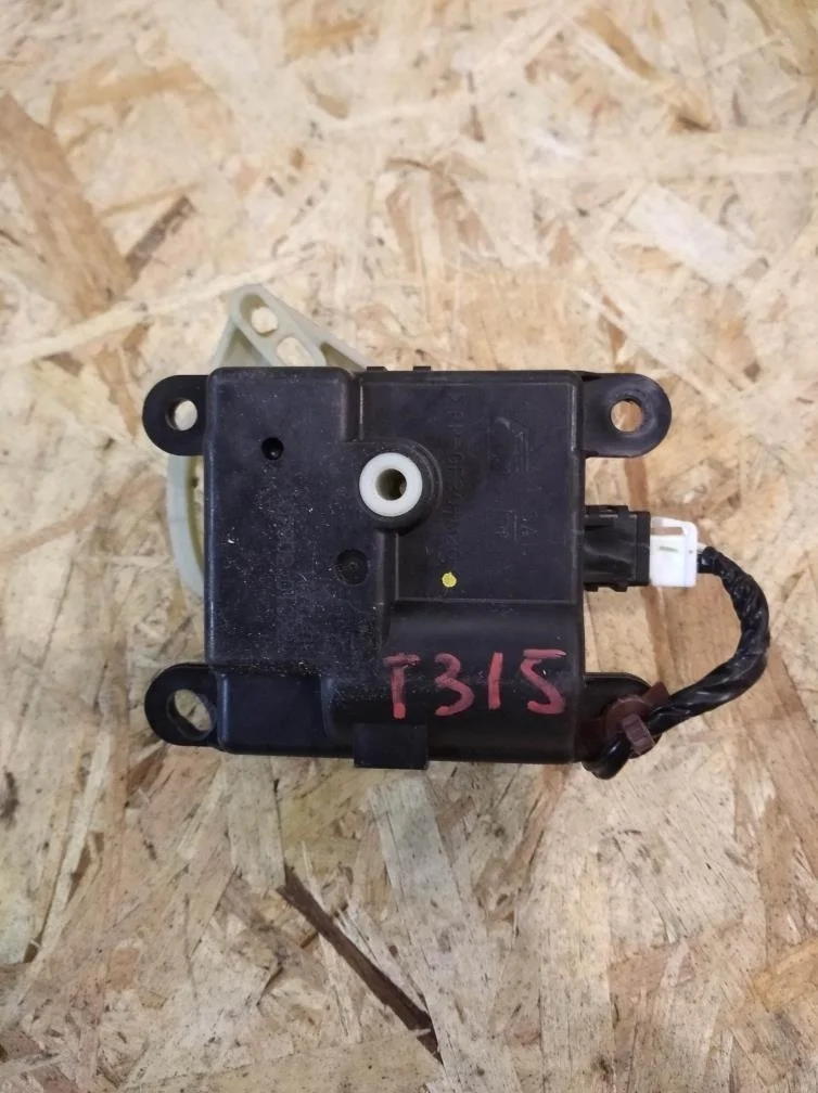 Б.у. сервопривод заслонки печки NISSAN MURANO Z50 NISSAN MURANO Z50