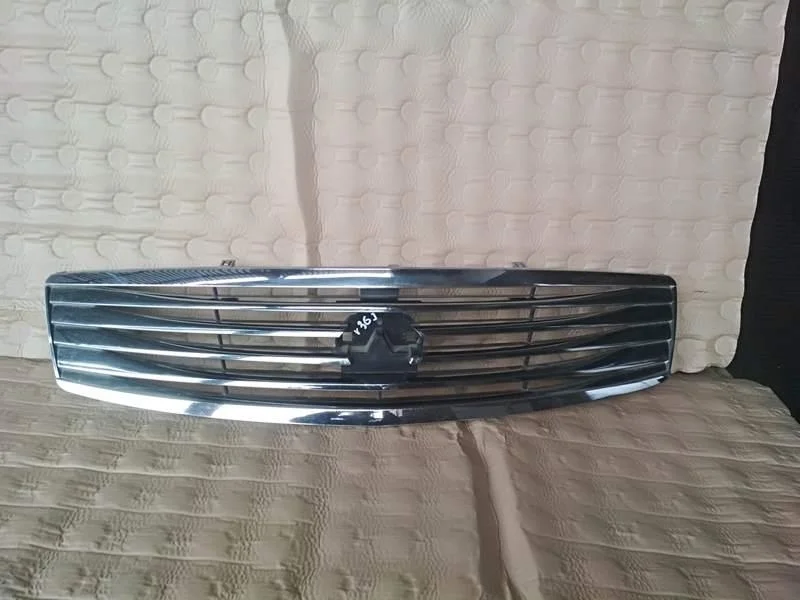 Б.у. решетка радиатора NISSAN SKYLINE V36 NISSAN SKYLINE V36