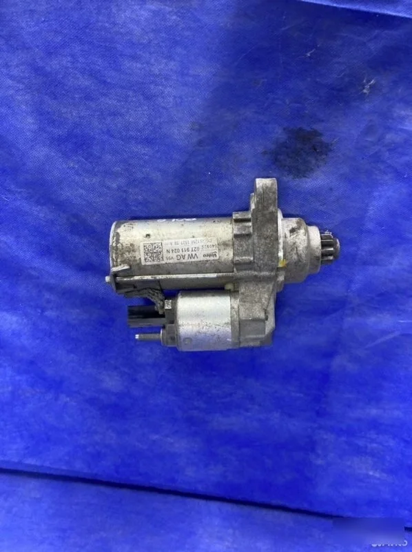 Стартер Volkswagen Polo мкпп