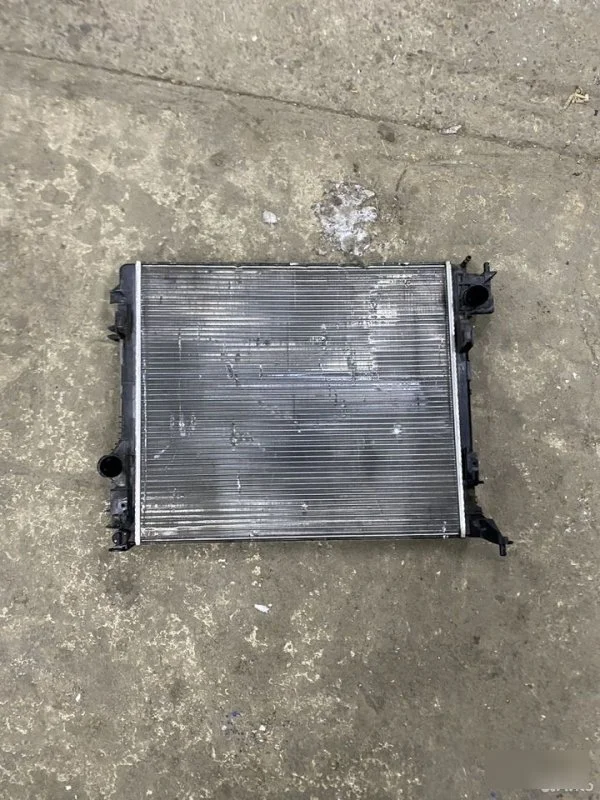 Радиатор охлаждения Nissan Qashqai J11