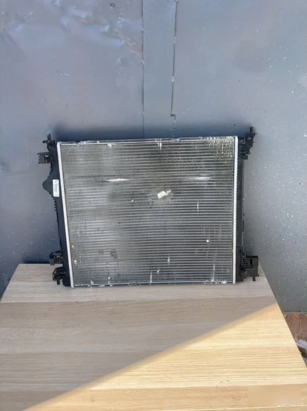 Радиатор охлаждения Nissan Qashqai J11