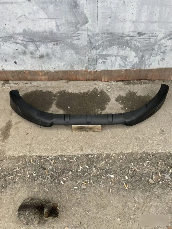 Спойлер бампера Volvo XC60