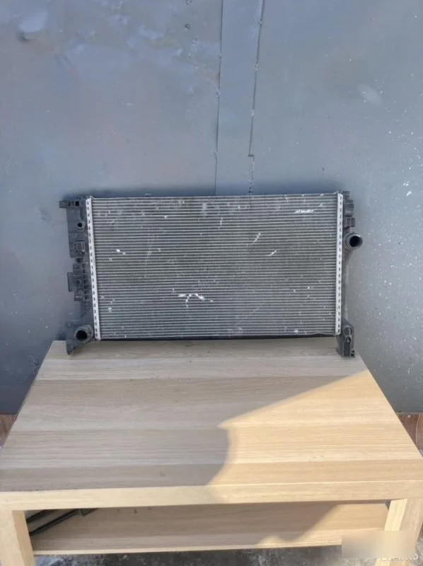 Радиатор охлаждения Volvo XC90