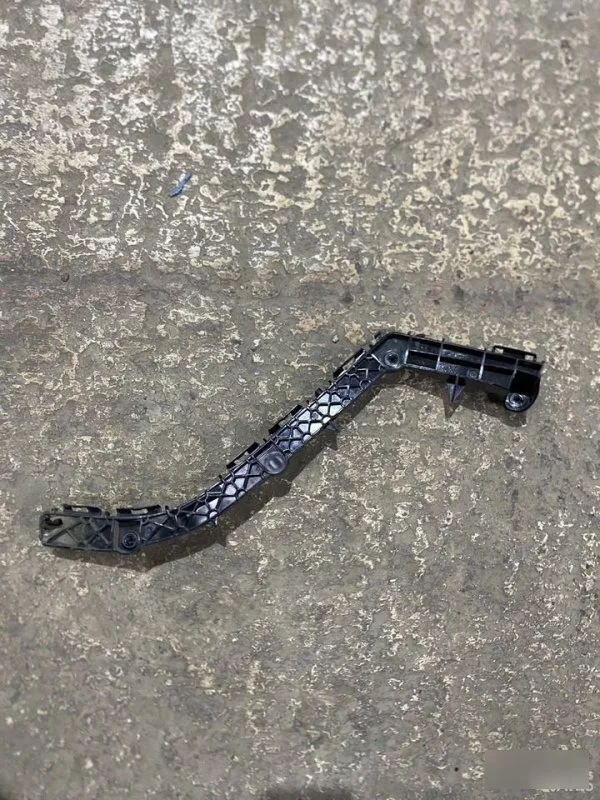 Кронштейн бампера Toyota Land Cruiser Prado 150