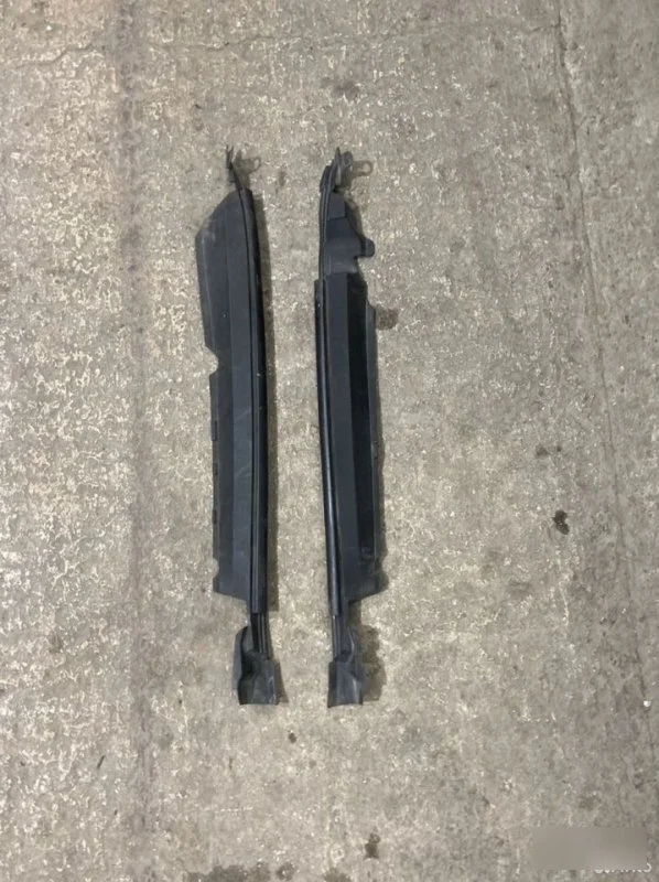 Накладка крыла Toyota Land Cruiser 200