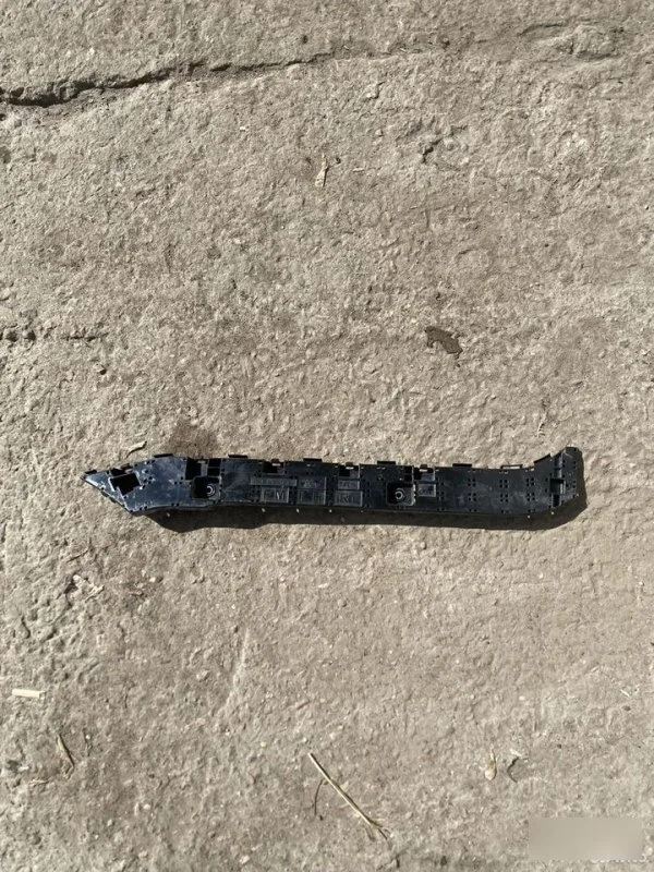 Кронштейн бампера Subaru Forester 4