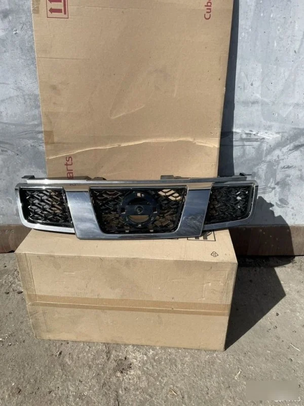 Решетка радиатора Nissan X-Trail T31(рест)