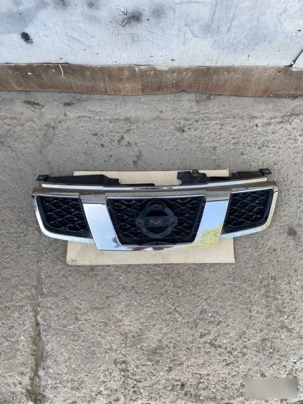 Решетка радиатора Nissan X-Trail T31(рест)