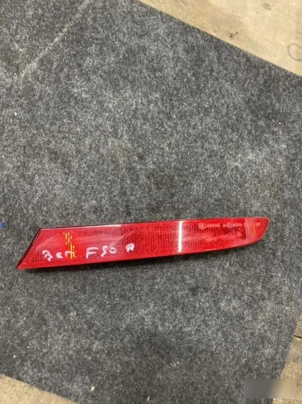 Катафот бампера BMW 3 F30