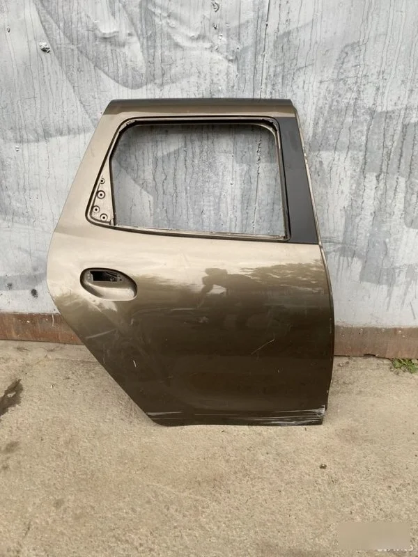 Дверь Renault Duster 2