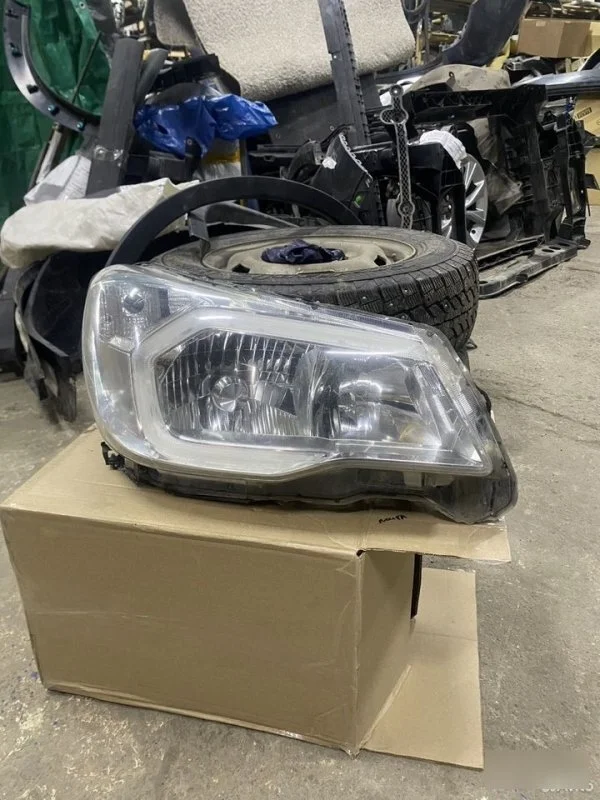 Фара Subaru Forester 4