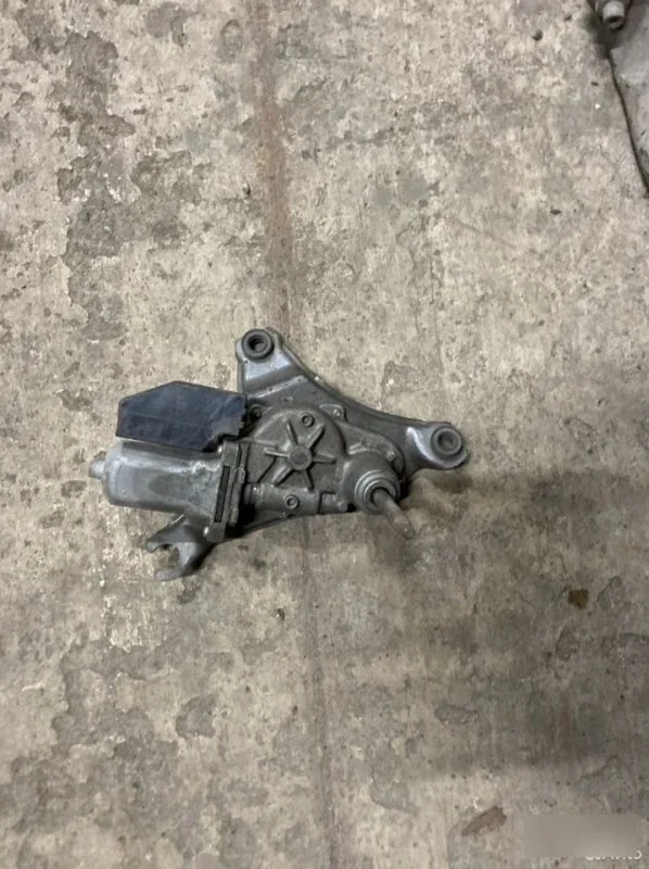 Мотор дворников Toyota Auris