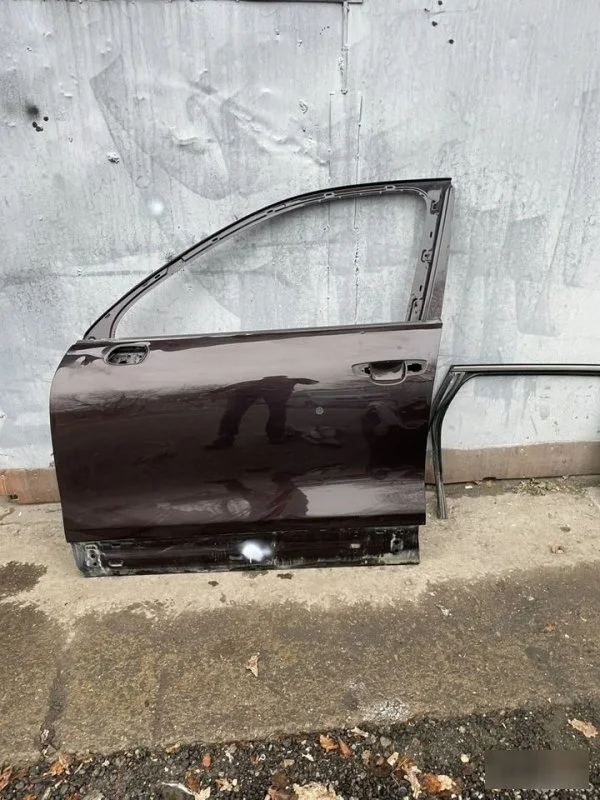 Дверь Porsche Cayenne 2