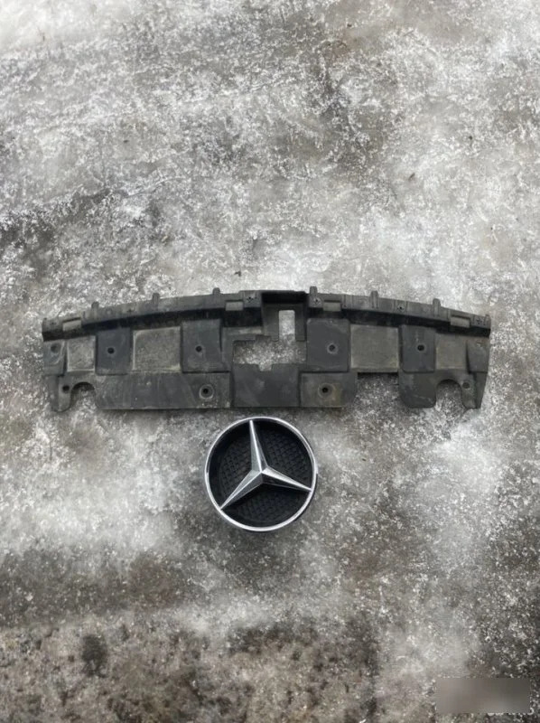 Эмблема решетки радиатора Mercedes-Benz GLC X253 A253