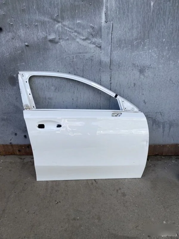 Дверь Mercedes-Benz A W177