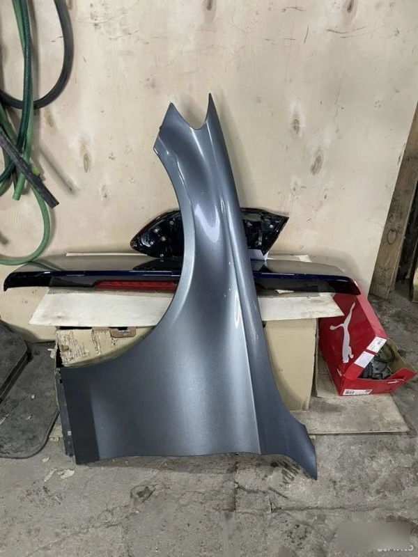 Крыло Mercedes-Benz W205