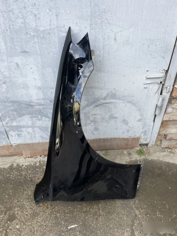 Крыло Mercedes-Benz W213