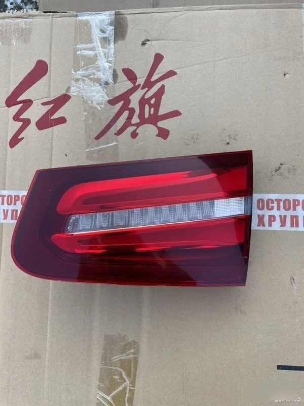 Фонарь в крышку багажника Mercedes-Benz GLC X253