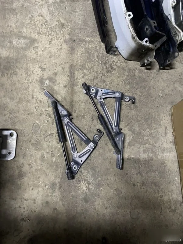 Петли крышки багажника Mazda 6 GH