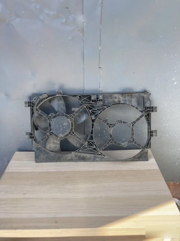 Диффузор вентиляторов Mitsubishi Outlander XL