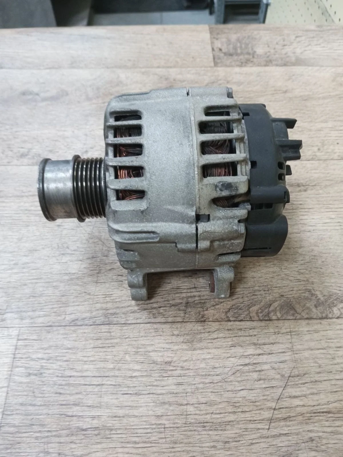 Генератор Audi A3 8V (2012—2016) A3 8V (2012—2016) 8VA